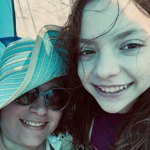 Meet your Posher, Amelia